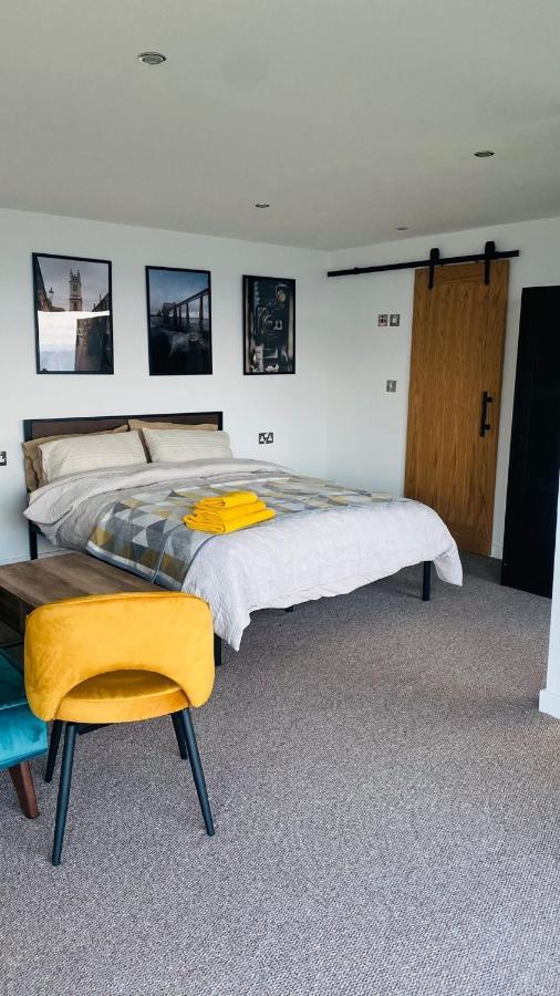 Luxury Beach Front Rooms- Pma Kirkcaldy Exterior photo