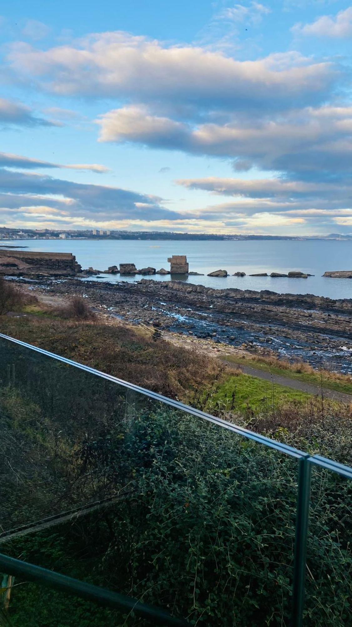 Luxury Beach Front Rooms- Pma Kirkcaldy Exterior photo